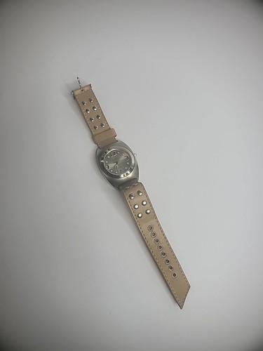 Vintage No Boundaries Wristwatch Watch Womens Silver Tone Brown Studded Strap - Picture 7 of 10