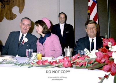 5X7 PHOTO JOHN F. KENNEDY ATTENDS FT. WORTH CHAMBER BREAKFAST 11/22/63 (AZ-042)