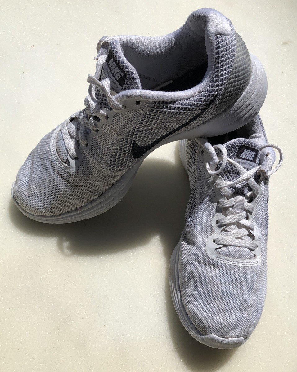 Nike Downshifter Nike Revolution Pronation Size Nike Revolution