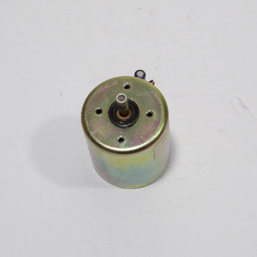 JVC DC motor m205B PU51381V 12 VDC with 4.9mm Idler drive pulley DIY projects - Picture 2 of 5