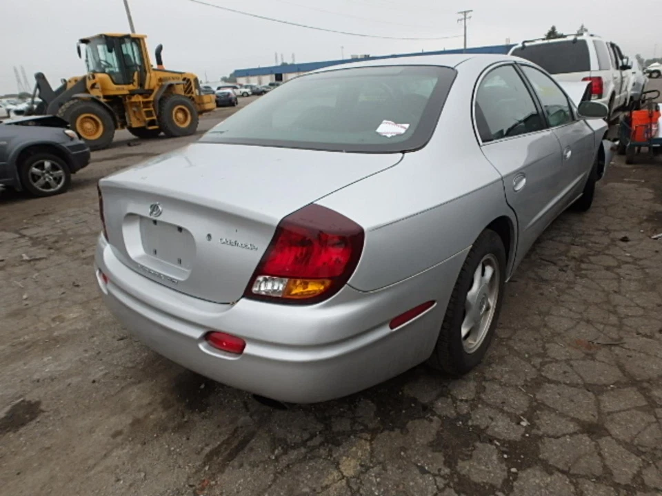 Conjunto de luz trasera derecha usado se adapta a: Oldsmobile Aurora 2001 cuarto panel montaje Foto 4 de 4
