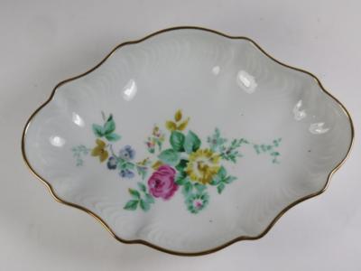 Schmuckschale oder Schminktischschale PORZELLAN JPM Limoges Blumenmuster