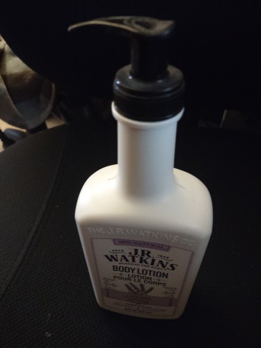 J.R. Watkins Daily Moisturizing Body Lotion LAVENDER 18 fl oz - Picture 2 of 2