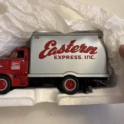 1/34 FIRST GEAR 1953 FORD C-600 STRAIGHT TRUCK EASTERN EXPRESS NIB/NOS 19-1481