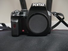 Pentax K-x DLSR Camera 3 LENSES Two zooms, one prime Bag