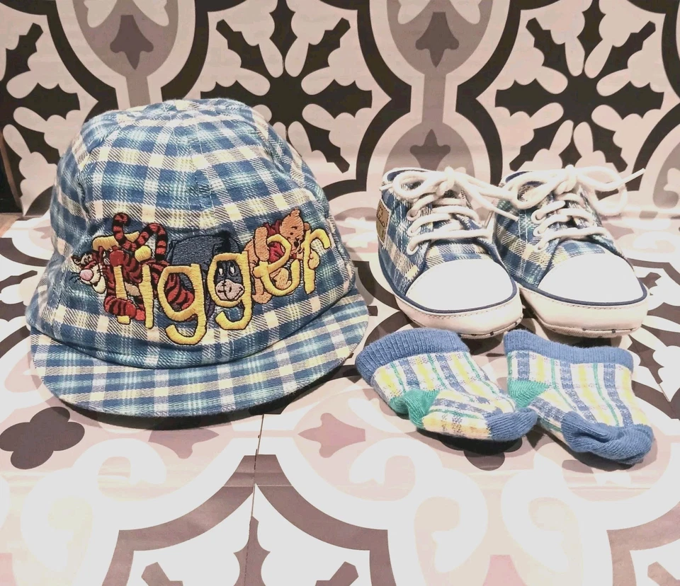 Chapéu, meias e sapatos bordados vintage Disney Tigger tamanho 6-12 meses - Imagem 2 de 4