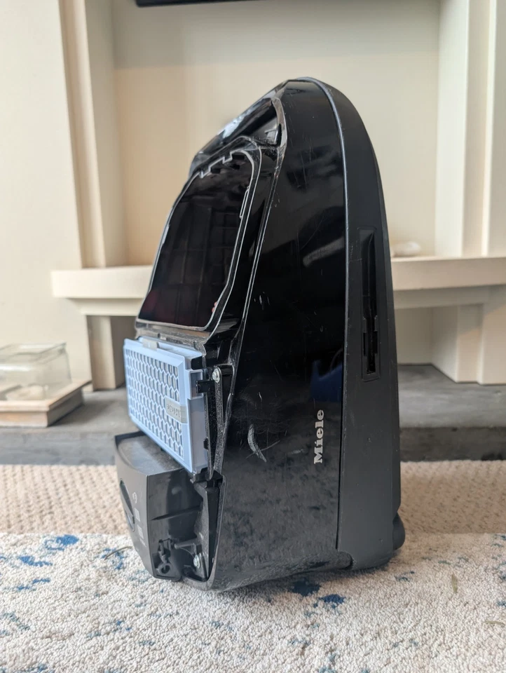 MIELE Compact C2 Cat and Dog PowerLine Cylinder Vacuum Cleaner - MISSING PARTS - Image 2 of 4
