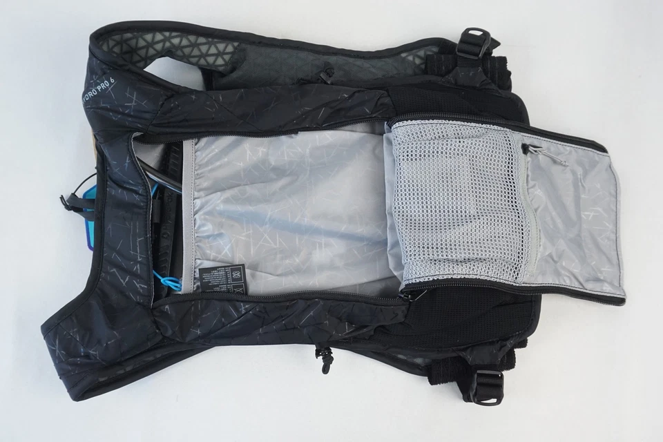 EVOC HYDRO PRO 6 Backpack with Hydration 1.5L Bladder For Cycling In Black - Image 3 of 4