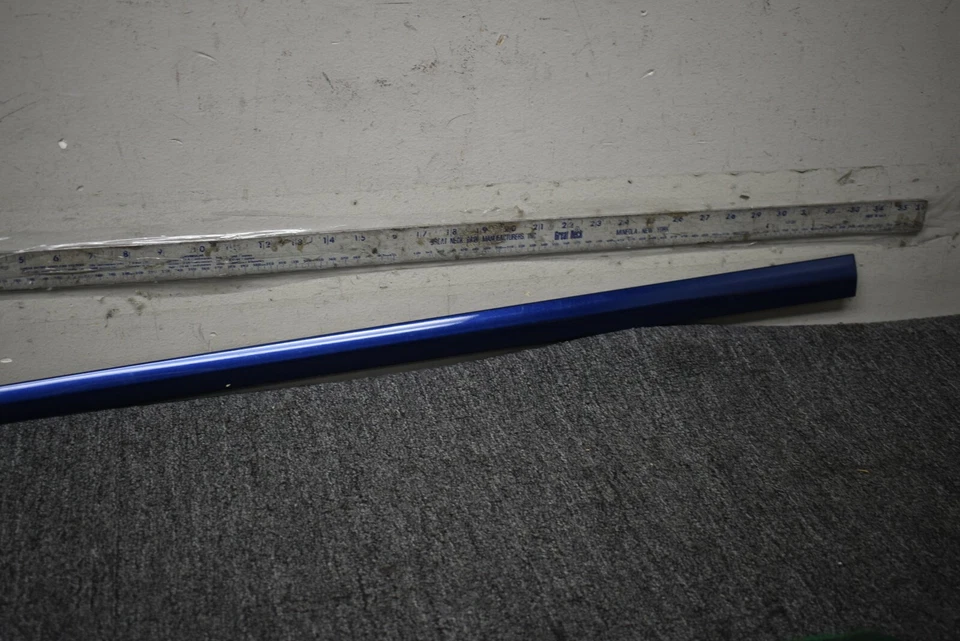 SUBARU WRX 2015-2016 CARROCERÍA MOLDURA LATERAL FÁBRICA OEM Foto 3 de 4