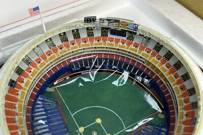 DANBURY MINT PITTSBURGH PIRATES THREE RIVERS STADIUM REPLICA w