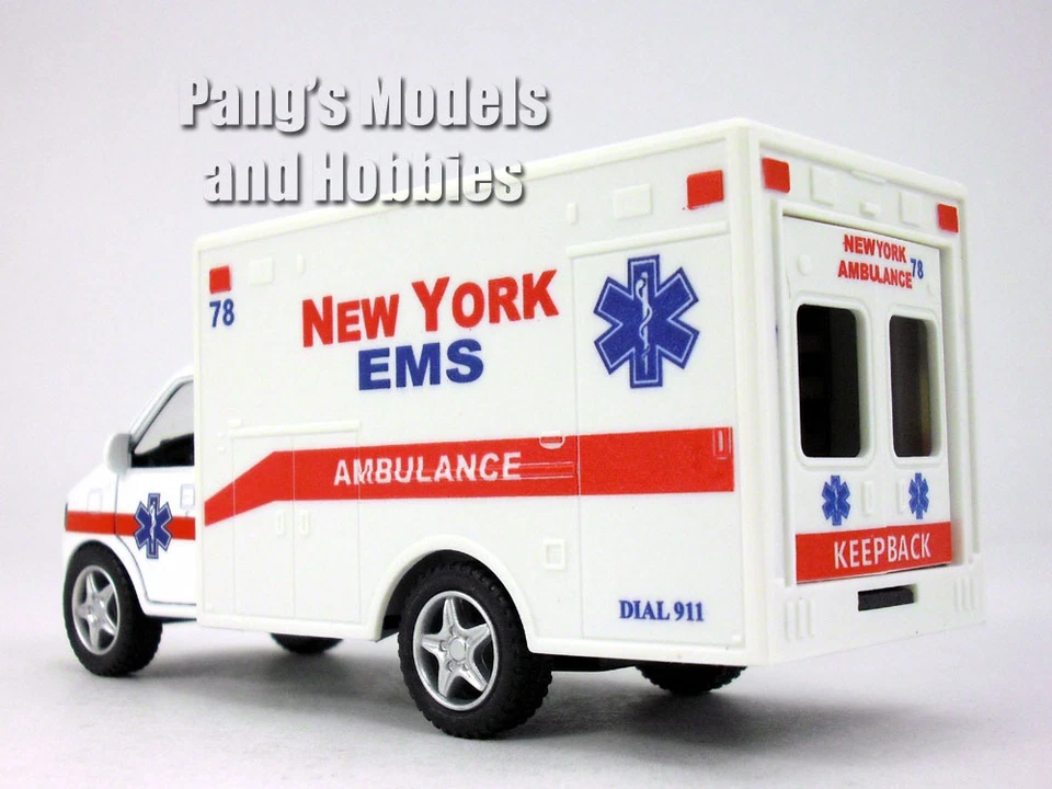 Ambulancia New York EMS de 5 pulgadas escala 1/32 modelo diecast y plástico - blanco Foto 4 de 4