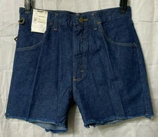 Wrangler Denim Blue Jeans Cut Off Shorts Size 32 Brand New NOS Mens Rugged Wear