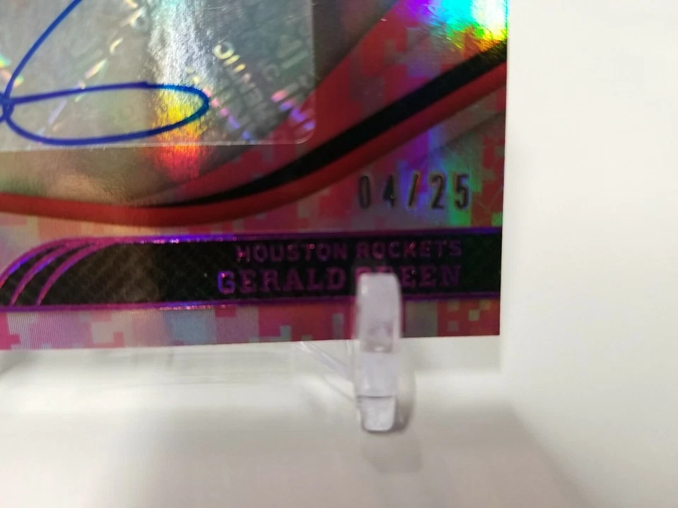 Lámina paralela rosa camuflaje verde esmeralda con certificación Panini 2020-21 automática/25 Foto 2 de 4