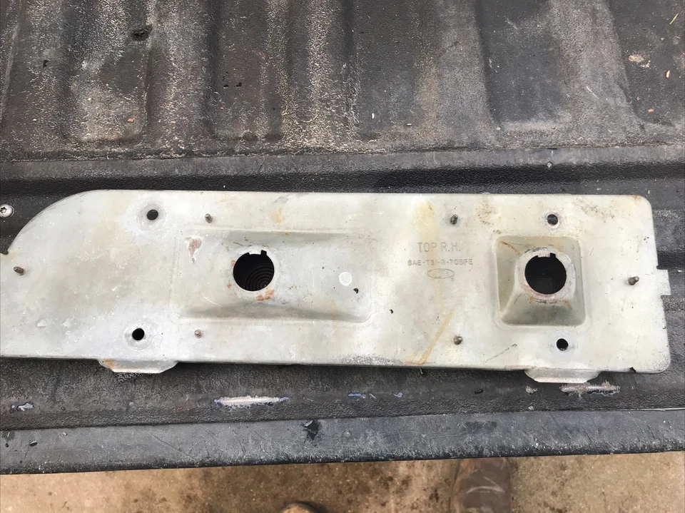 FORD SAE-TSIAR-70FE 1970-1971 TORINO FAIRLANE CONJUNTO DE LUZ TRASERA DERECHA USADO  Foto 4 de 4