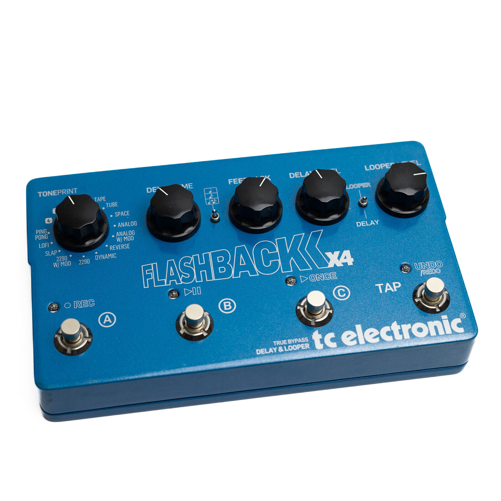 TC ELECTRONIC Flashback X4 Delay