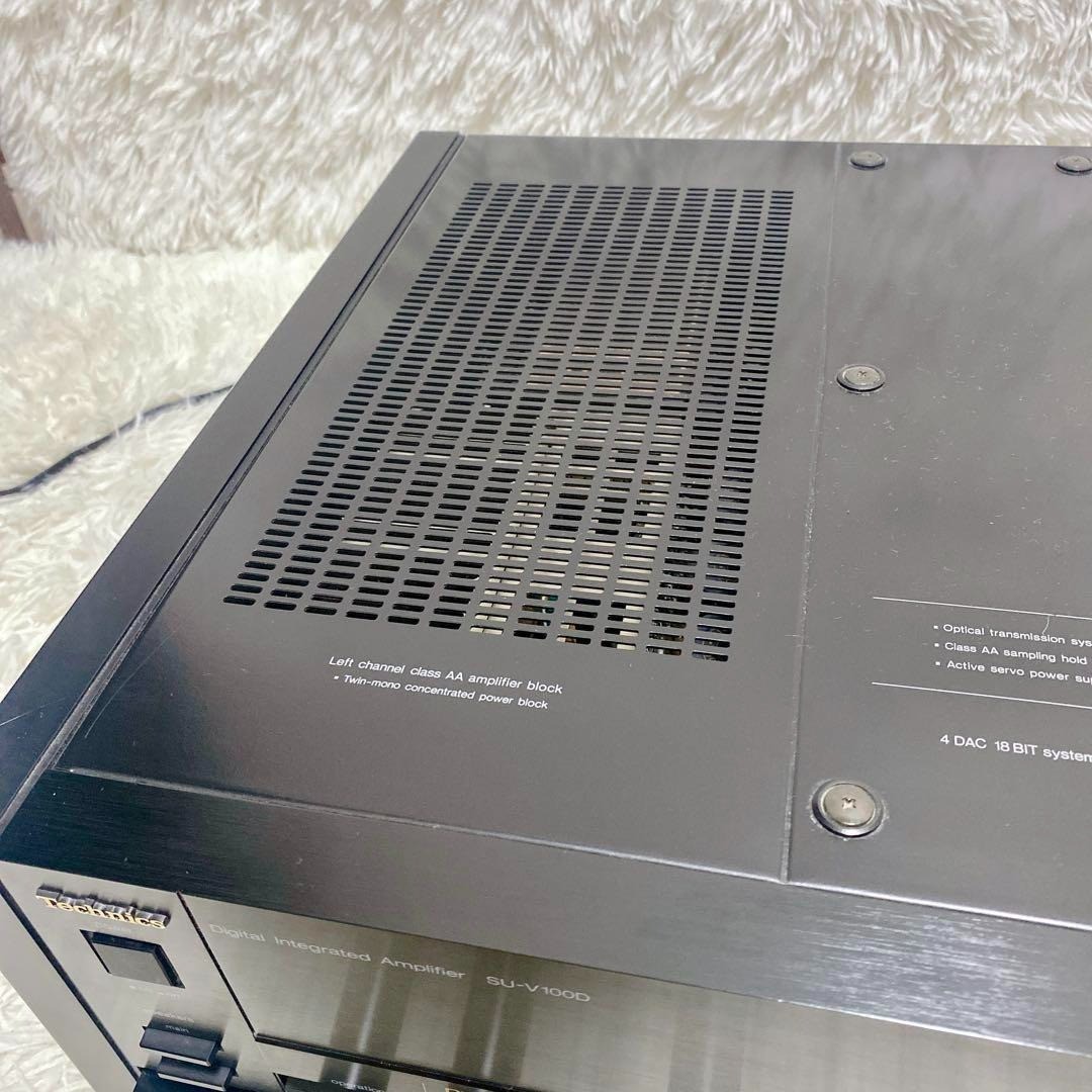 Technics SU-V100D Stereo Amplifier Wood Side Panels Vintage Rare