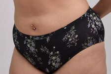 NWT - Torrid Black w/Purple Flowers Cheeky Panties Sz 2 18/20 Retail 16.90