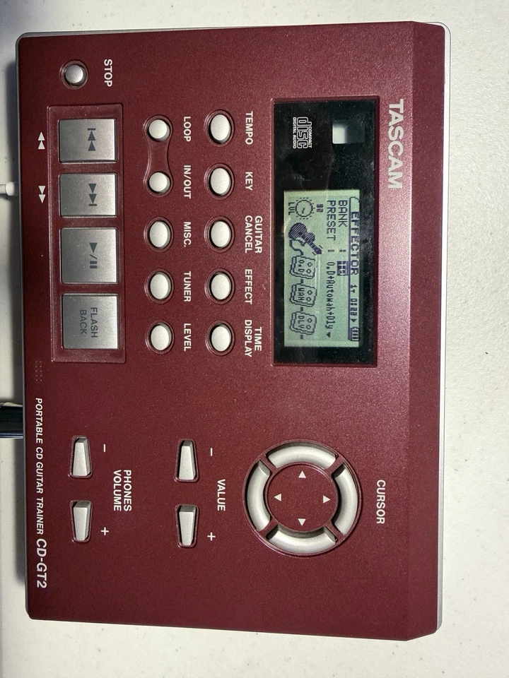 Tascam CDGT2 tragbarer CD-Gitarrentrainer