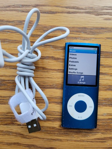 Apple iPod Gen 4 Classic Model-A1285   8 GB  Blue