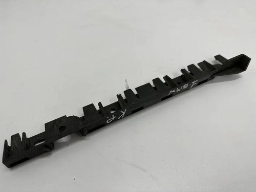 BMW 1 Cabrio E88 Kotflügelhalter vorne links 2.00 Diesel 120kw 2007 22206950