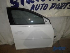 Chevrolet Cruze 2014 Right Front Door White 95382557 2246 Chevrolet Cruze 2014 Right Front Door White 95382557 2246