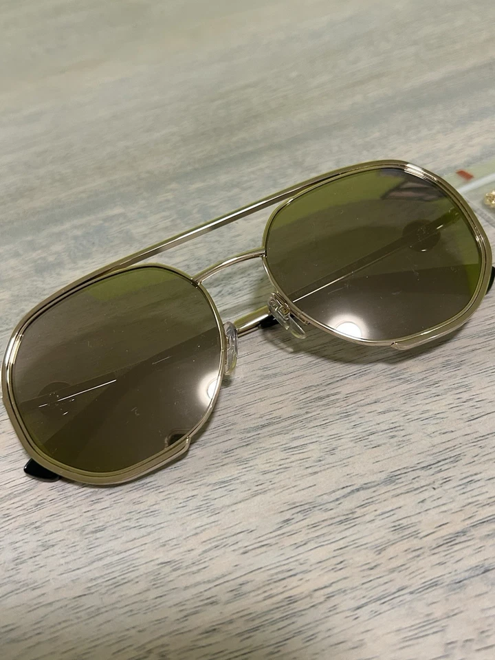 Moschino Gold Sunglasses - Image 2 of 4