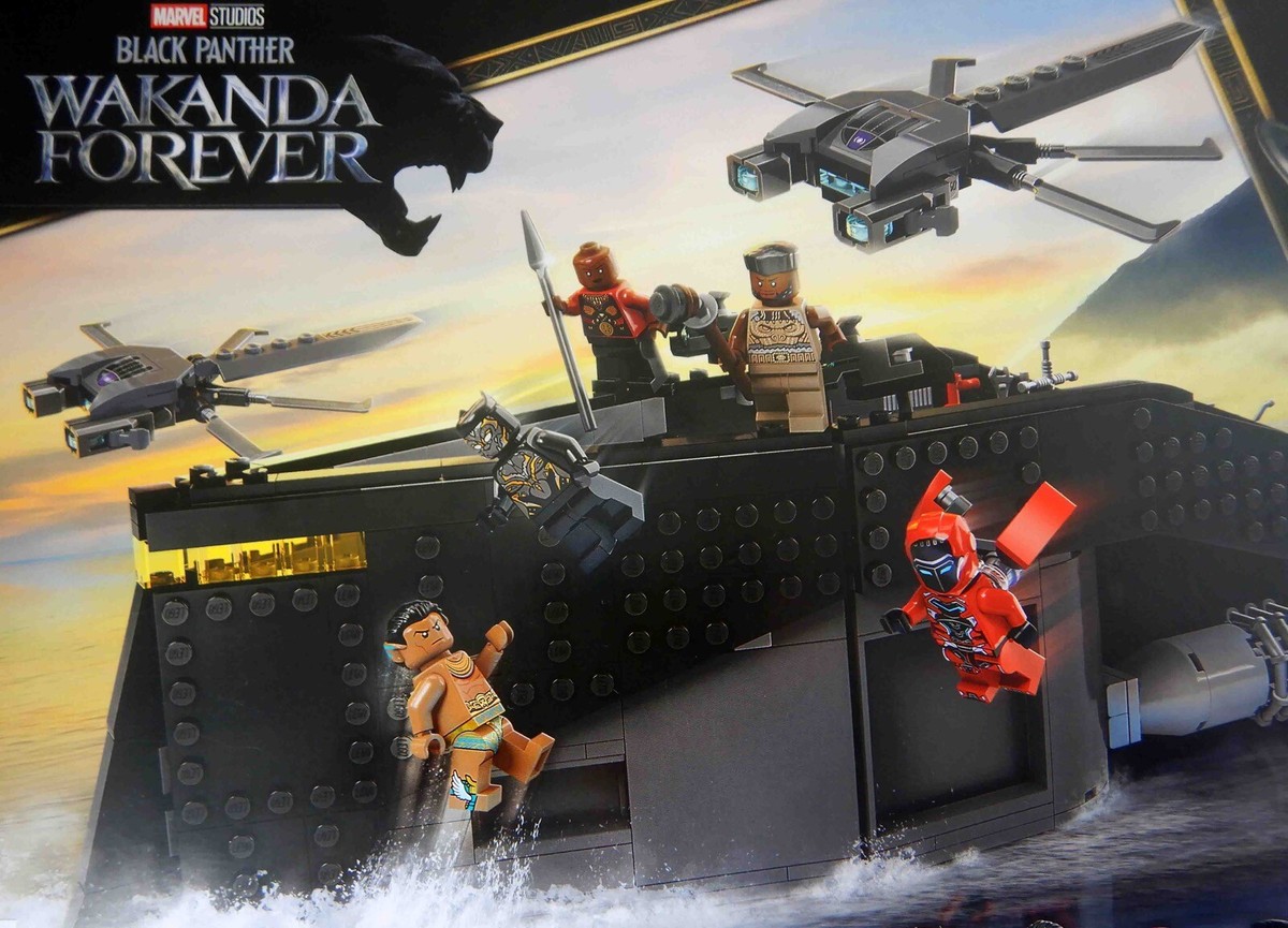 LEGO 76214 'BLACK PANTHER: War on the Water' KING NAMOR Submarine