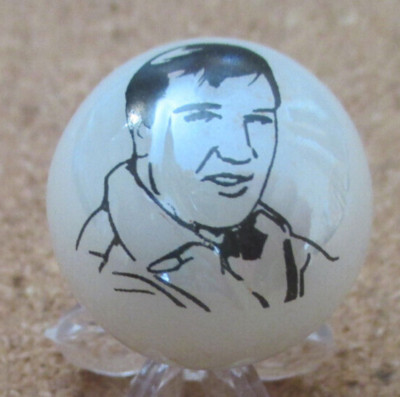 B&W Elvis Presley Portrait Logo on a Pearl Jabo Marble #34 .982'' = 24.95mm
