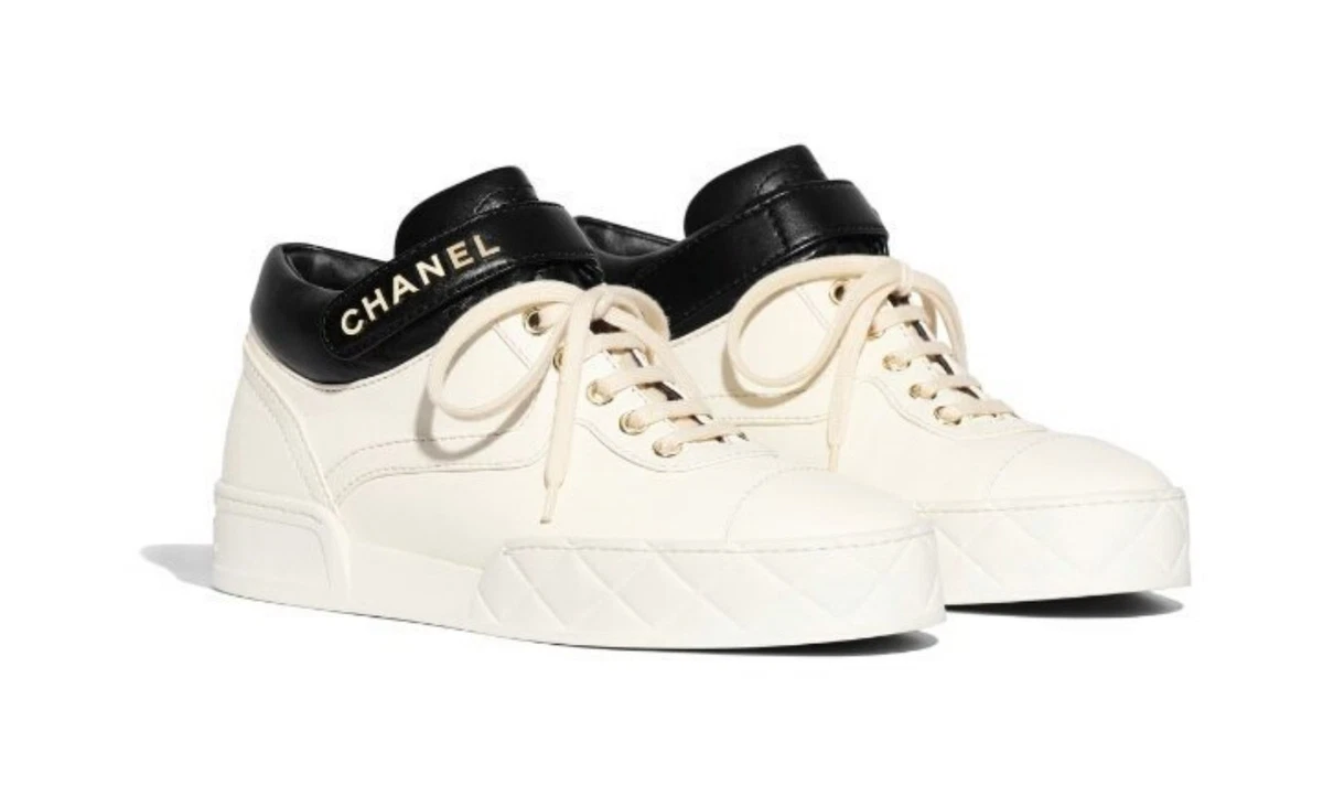 CHANEL COCO Mark White Black Leather Trainers Sneakers 39 G34967