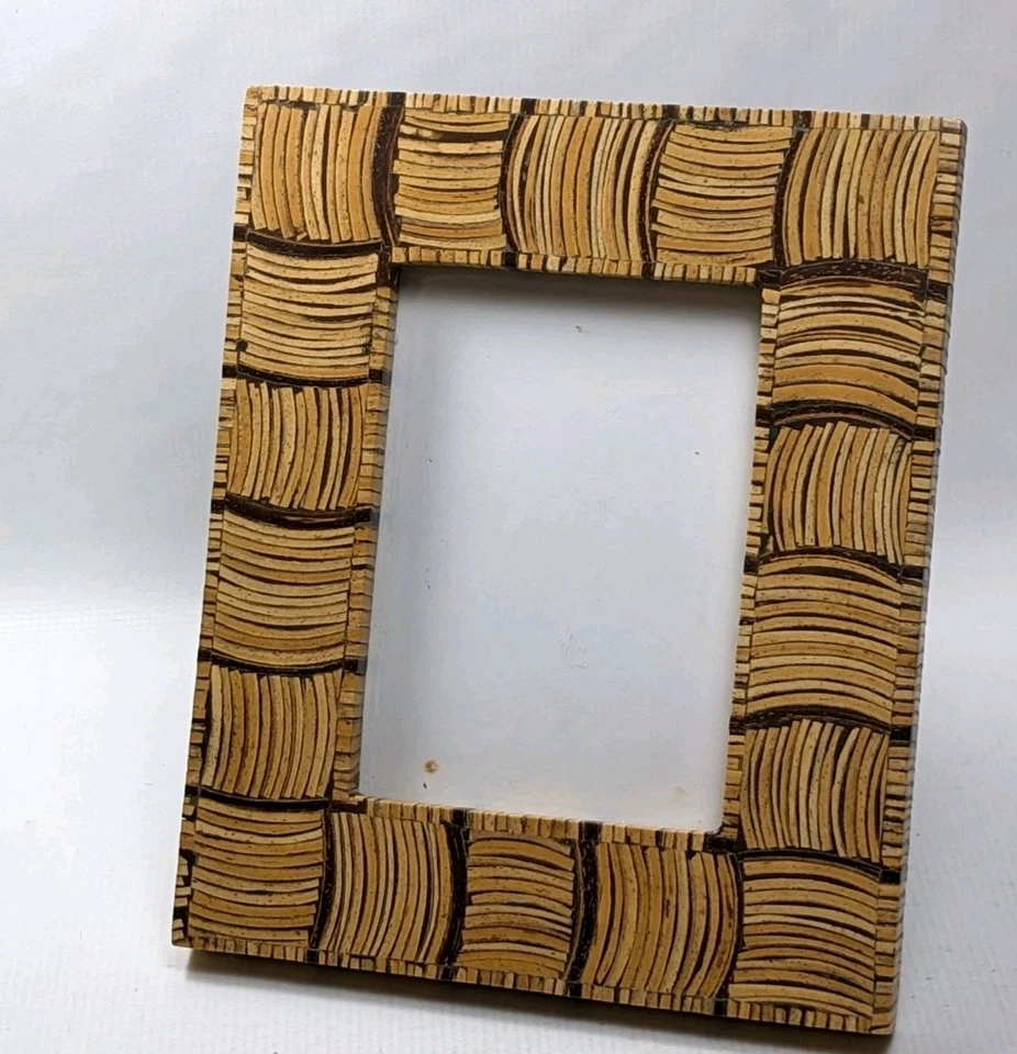 Decorative Zodax Wooden Picture Frame Home decoration 8 5/8"x 10.5" fits 5"x7" - Image 3 of 4