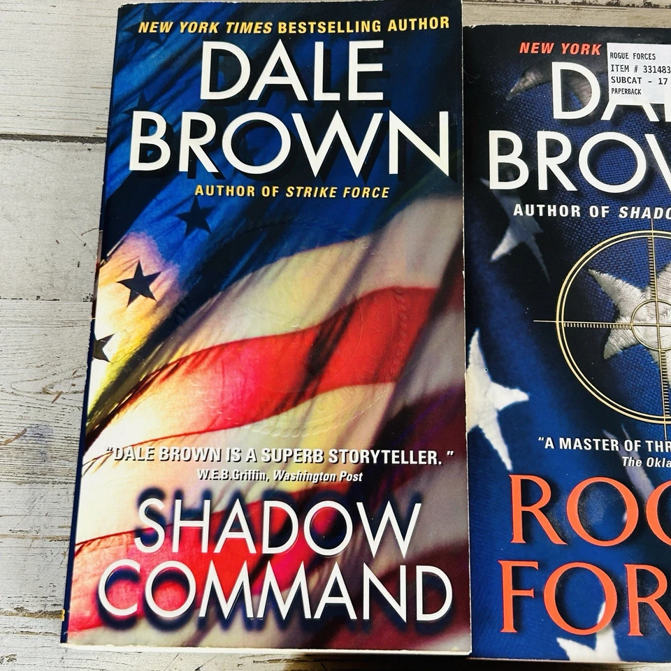 Lot Of 3 Dale Brown Paperback Books McLanahan & Dreamland Military Thriller Foto 2 de 4