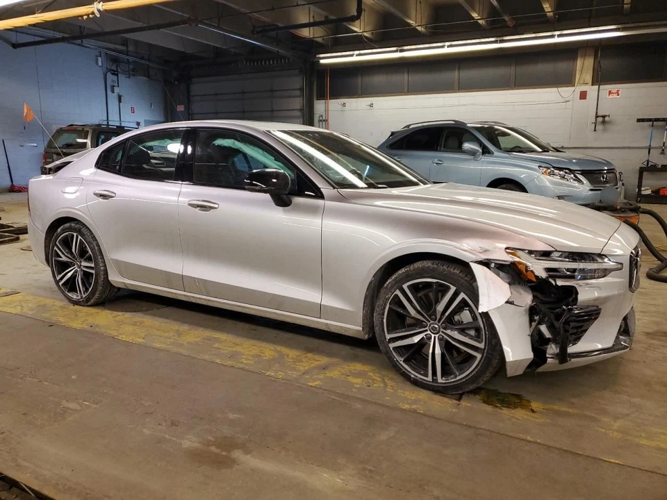 (LOCAL PICKUP ONLY) Fuel Tank Plug-in Hybrid Fits 22-23 VOLVO S60 1984012 - Image 4 of 4