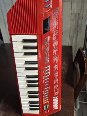Yamaha SHS-10R Red Digital Shoulder Key MIDI Synthesizer Keyboard