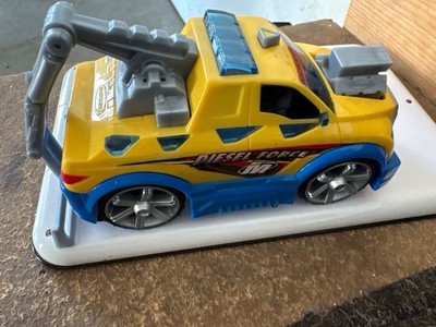 Matchbox 2004 City Cruisers Tow Truck Diesel Force Lights Sounds 