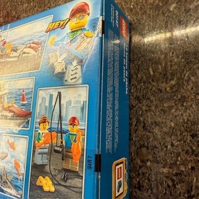 NEW Lego 60147 City Fishing Boat