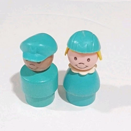 Vintage Fisher Price Little People Stewardess & Pilot From Airport Playset