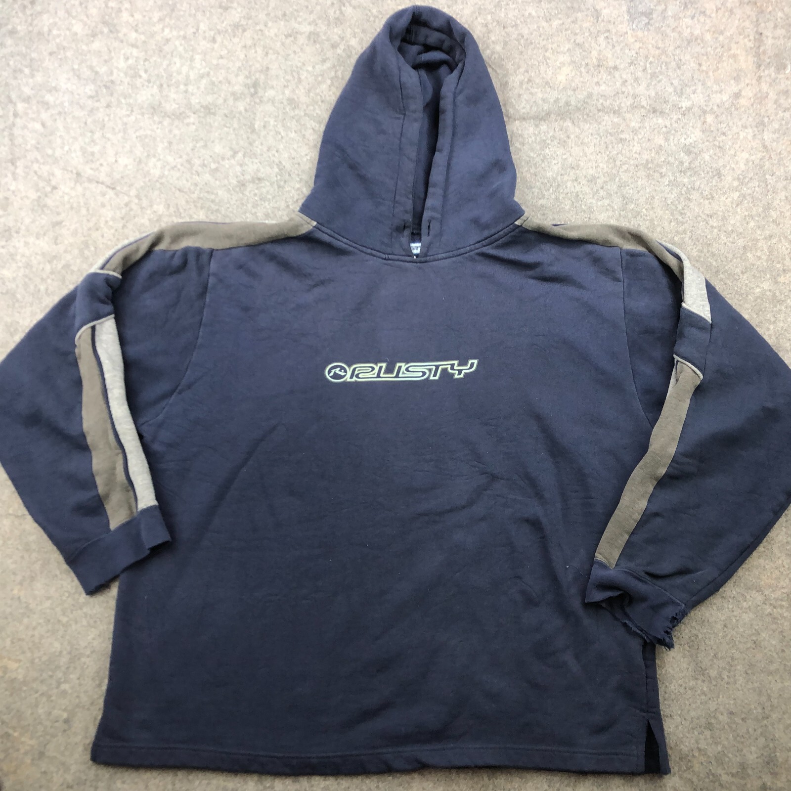Sudadera con capucha oxidada vintage para hombre azul medio deletreada surf skate polar sudadera