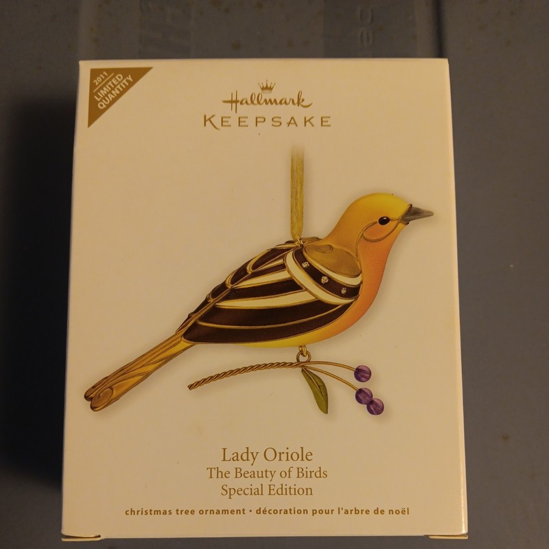 Hallmark 2011 Beauty of Birds Special Edition LADY ORIOLE New 