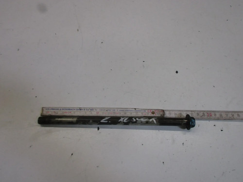 Schwingenachse H1. Honda XL 500 R PD02 Hinterrad (2) Achse M14 mm Schraube