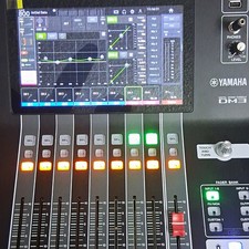 Yamaha DM3 Digital Mixer Console 8-Channel Touchscreen 24-Bit/96kHz