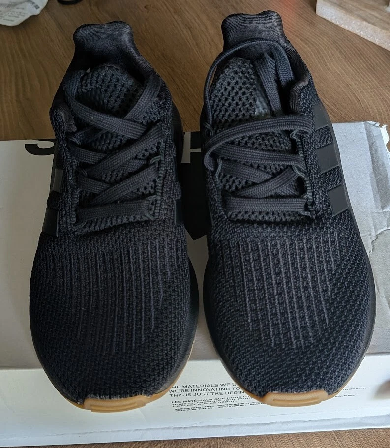 Adidas Swift Run 1.0 Niños Tenis Talla 13K - Nueva Caja Abierta Foto 2 de 4