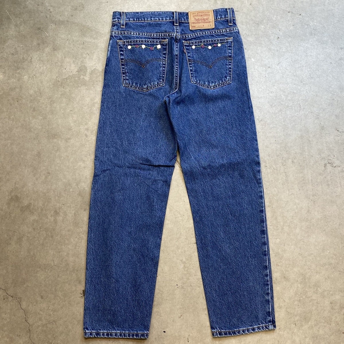 Vintage Levis 556 Jeans Size 10 Guys Fit Straight Leg Made in USA