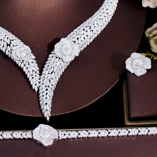 White Gold Plated CZ Flower Leaf Necklace Earring Bracelet Ring Bold Jewelry Set - Bild 5 von 8