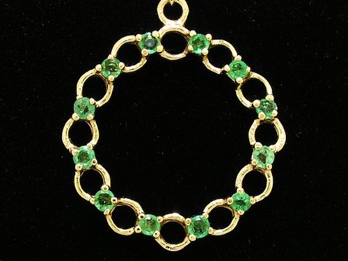 P020 Genuine Solid 9ct Yellow Gold NATURAL Emerald Circle of life Pendant - Picture 2 of 3