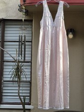Vintage Christian Dior Pale Pink Lace Eyelet Satin Women's Nightgown S
