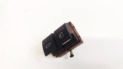 Volkswagen Passat 2006 Fuel Cap Switch (Gas Fuel Door Switch Butto #2193719-69