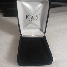 KAY Jewelers Empty Large Black Velvet Jewelry Earrings Clamshell W/Slv Box - NEW