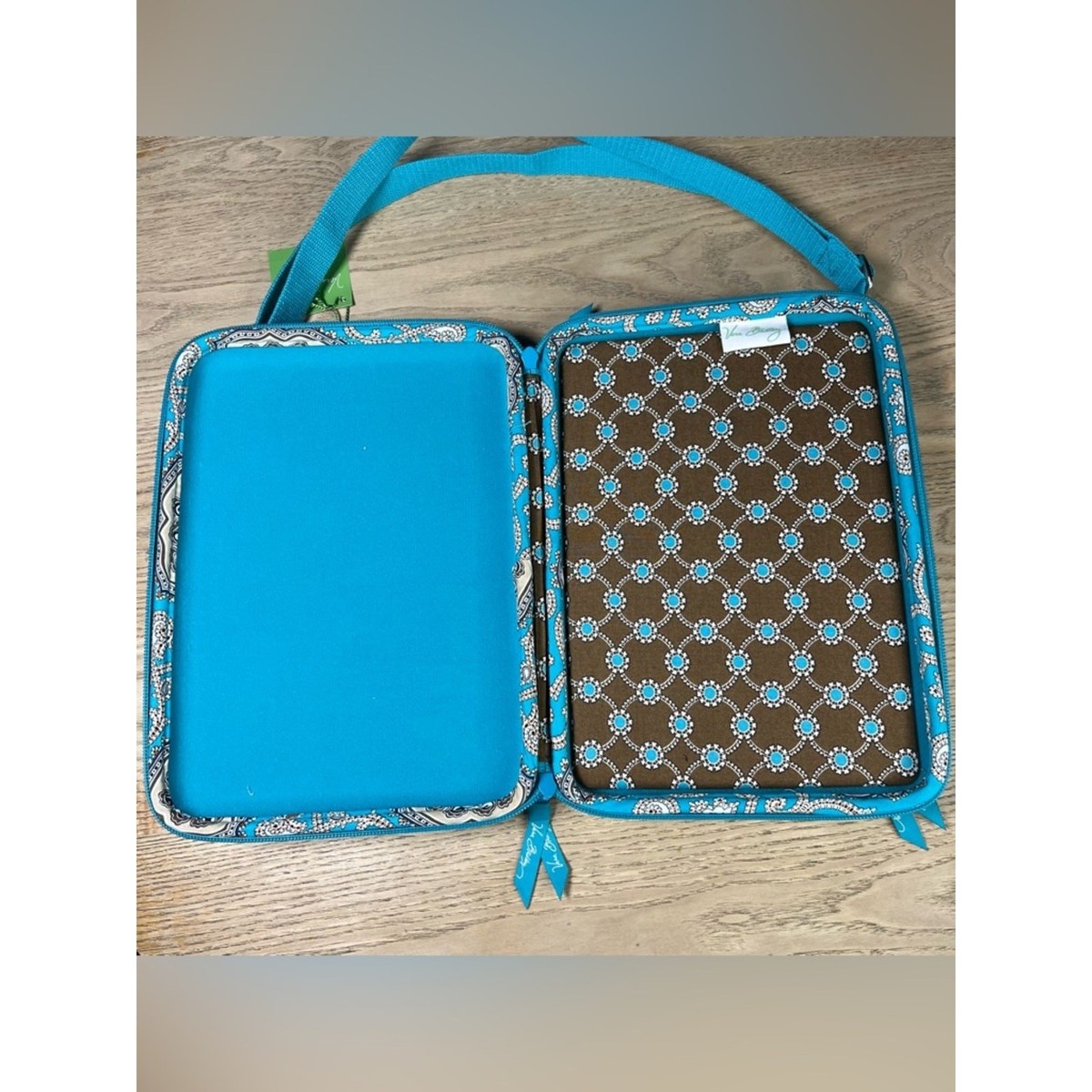 Vera Bradley NWT Quilted Hard Shell Tablet IPad Case Totally