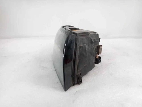 30698886 Faro Destro per VOLVO V50 FAMILIAR 2.0 D Kinetic 2004 530667 - Foto 3 di 10