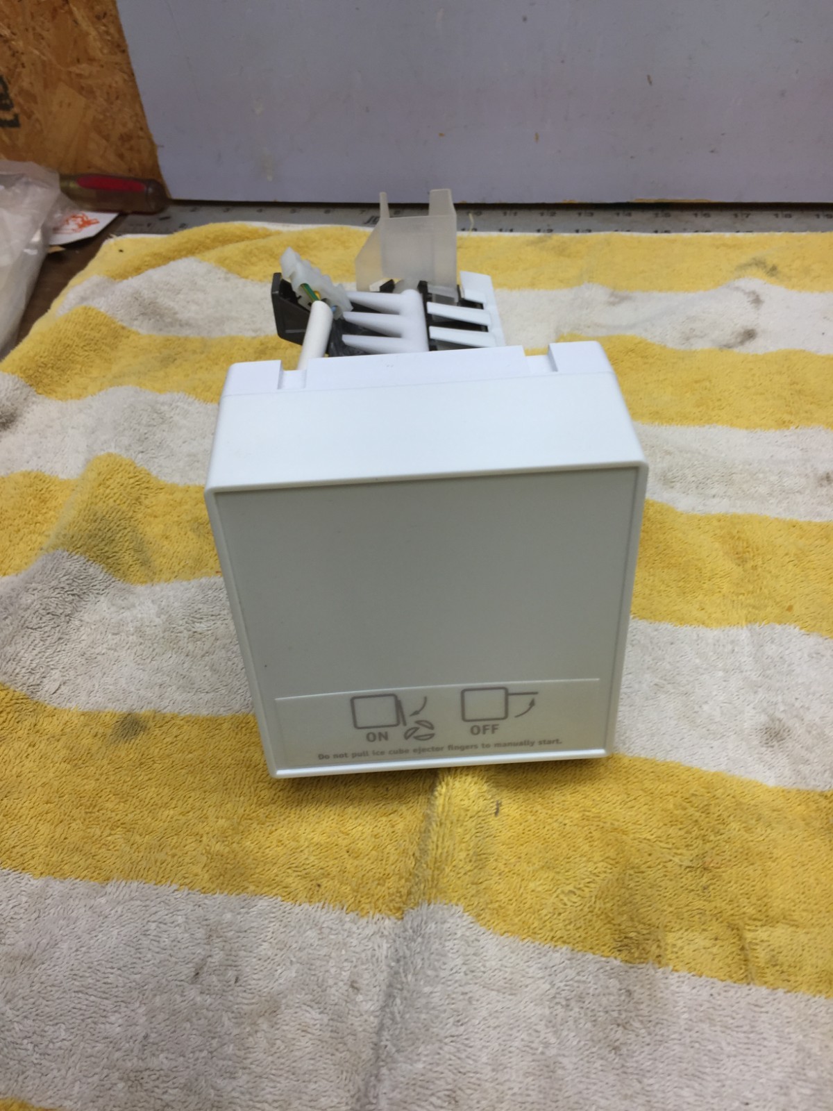 241798231 FRIGIDAIRE ELECTROLUX REFRIGERATOR ICEMAKER free s